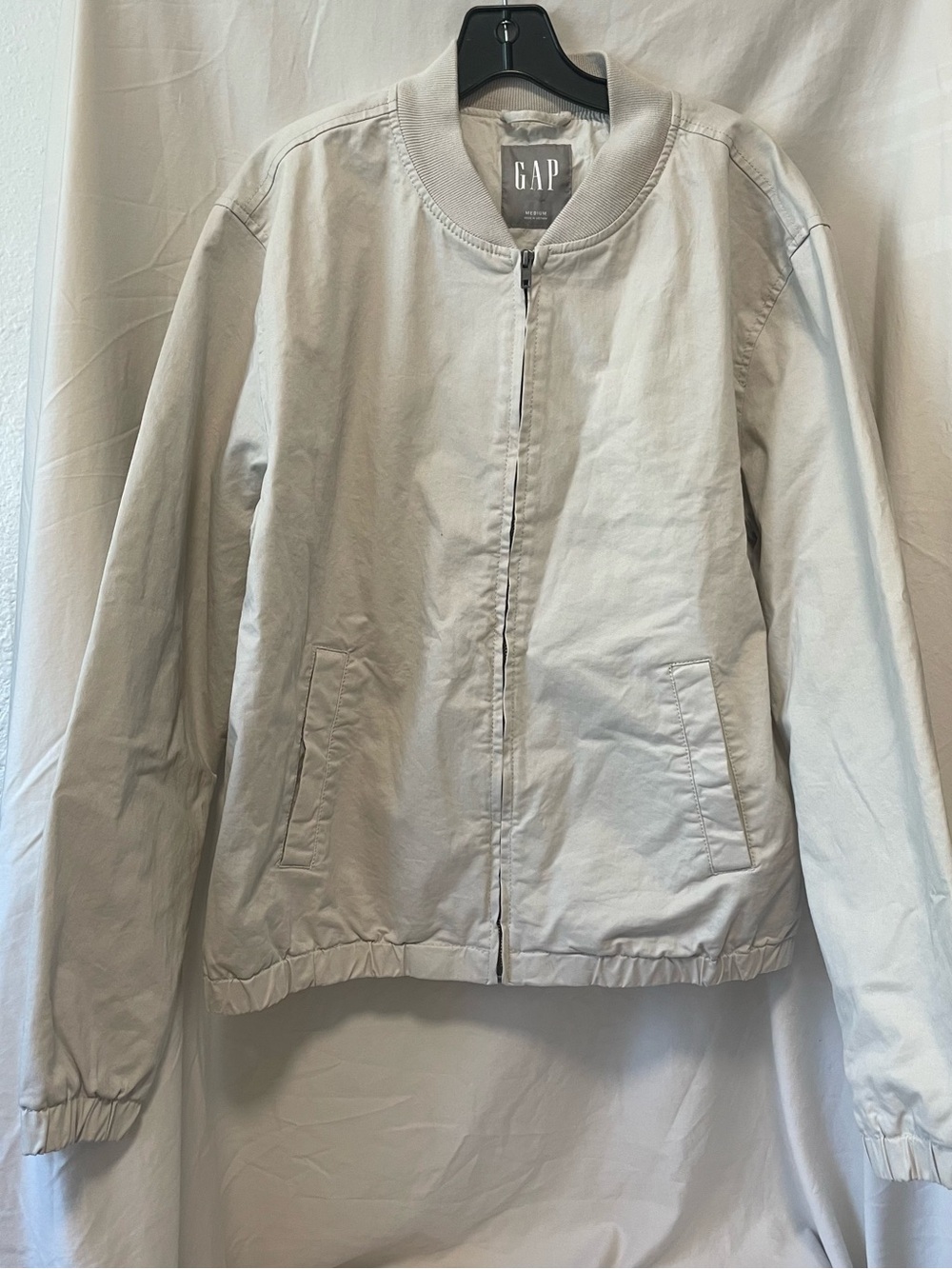 GAP Men’s Beige Lightweight Bomber Jacket